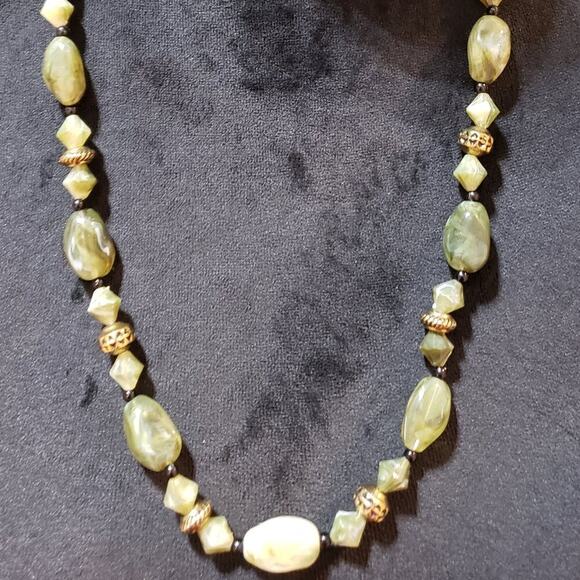 Womens Fashion Lemon Jasper Faceted Stones Haematite Spacers Necklace w/ Lobster - Picture 2 of 6